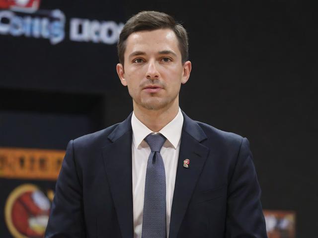 开云体育_ NBA教练的战术思维：成功背后的智慧，nba开局教练