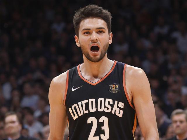 开云体育_ NBA的观众文化：如何促进球队的忠诚度？，nba观众进攻喊的什么