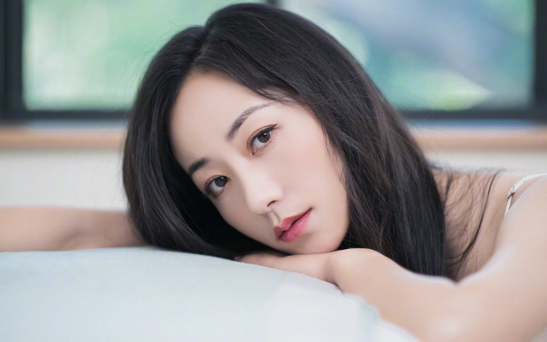 女足比赛中，中国队防守稳健，完胜对手，中国女足战术打法