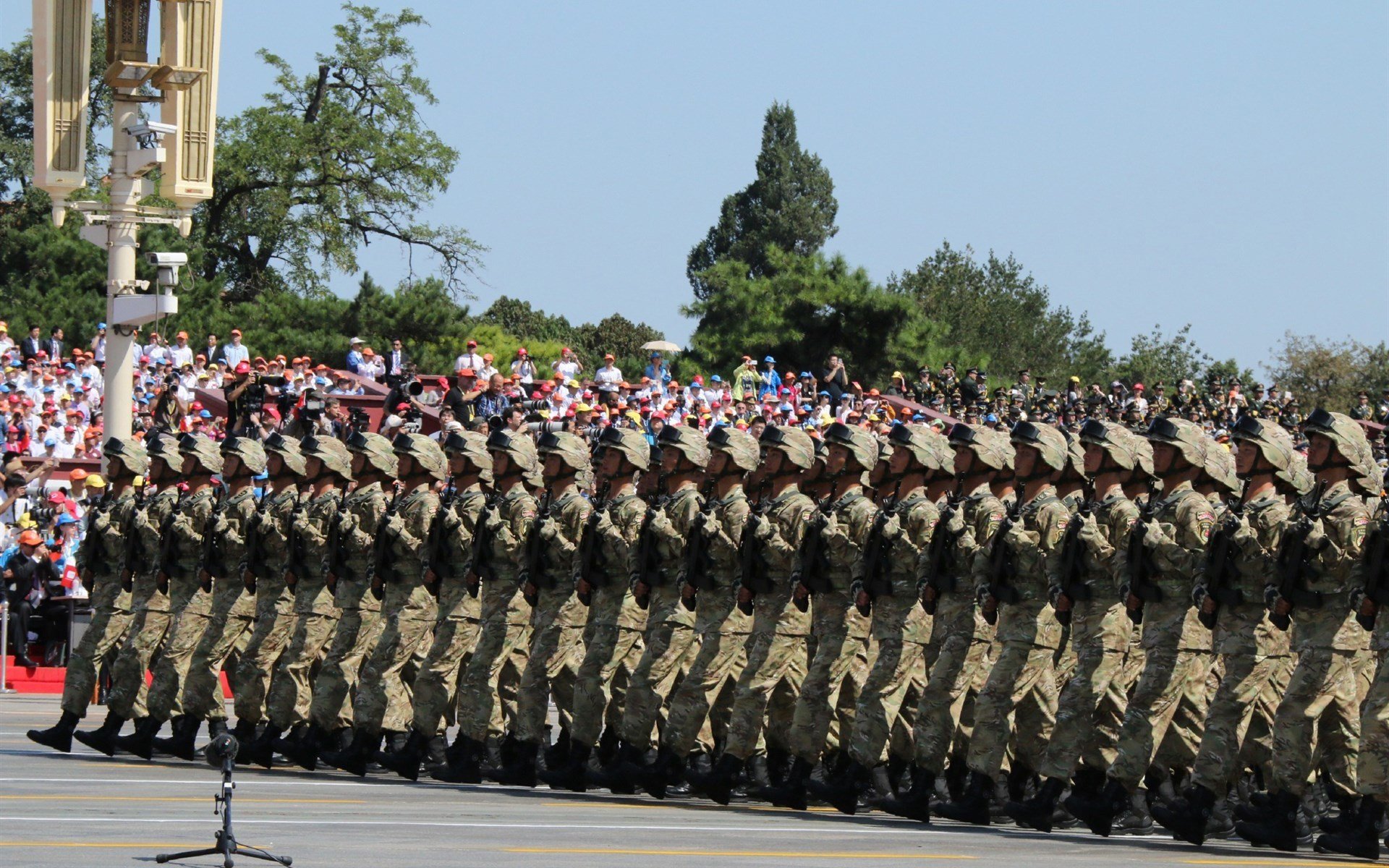 极限滑雪公开赛吸引世界顶级选手参赛，极限滑雪大神